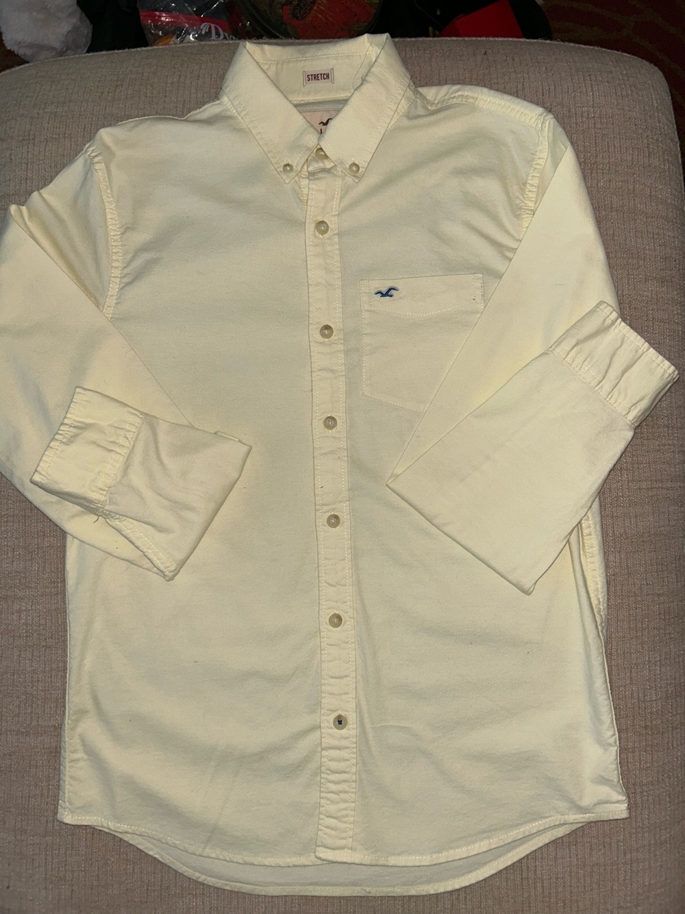 Hollister Men's Light Yellow Stretch Button-Down Shirt with Pocket Logo